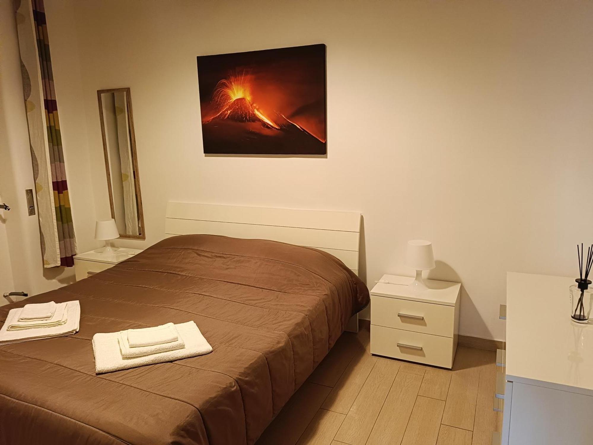 Vghouse Apartment คาตาเนีย ภายนอก รูปภาพ